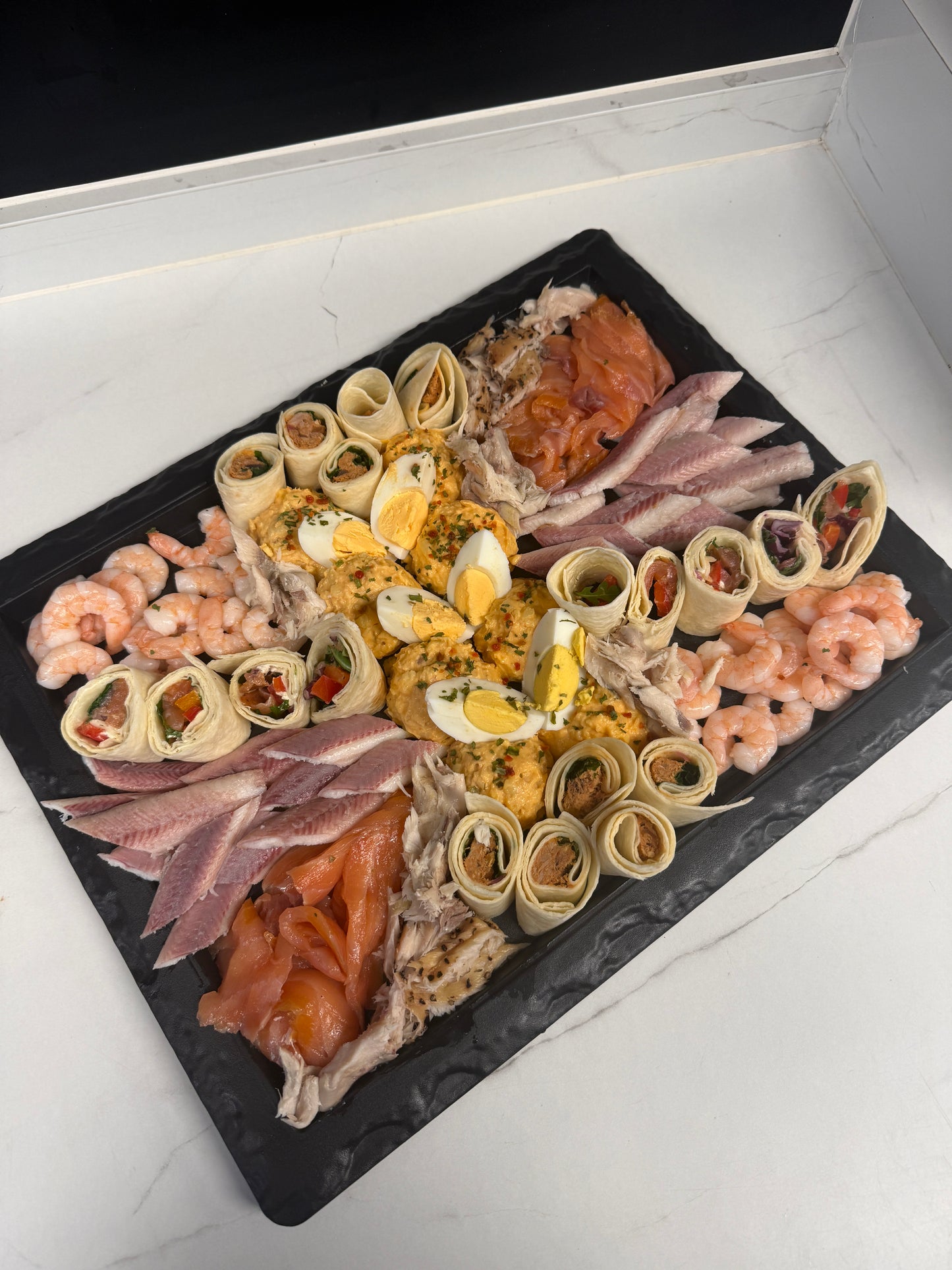 Visschotel medium (4-5 pers.)